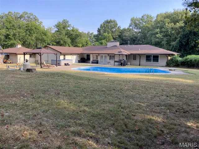 $479,900 | 2615 Maria Louise Lane, Cape Girardeau, MO 63701