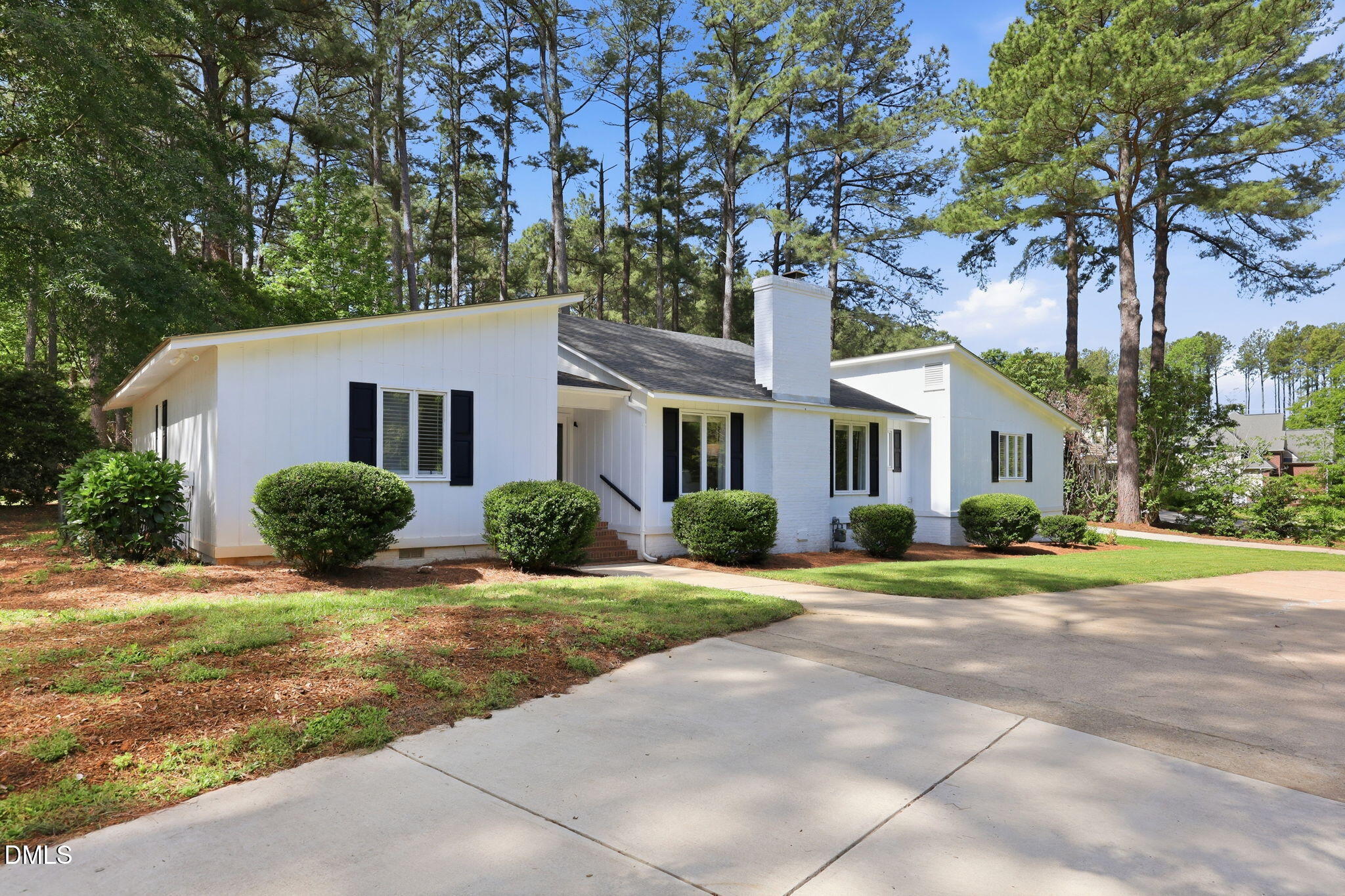2409 Wintergreen Road Sanford, NC 27330 - Photo 3 of 36 2-web-or-mls-IMG_3015