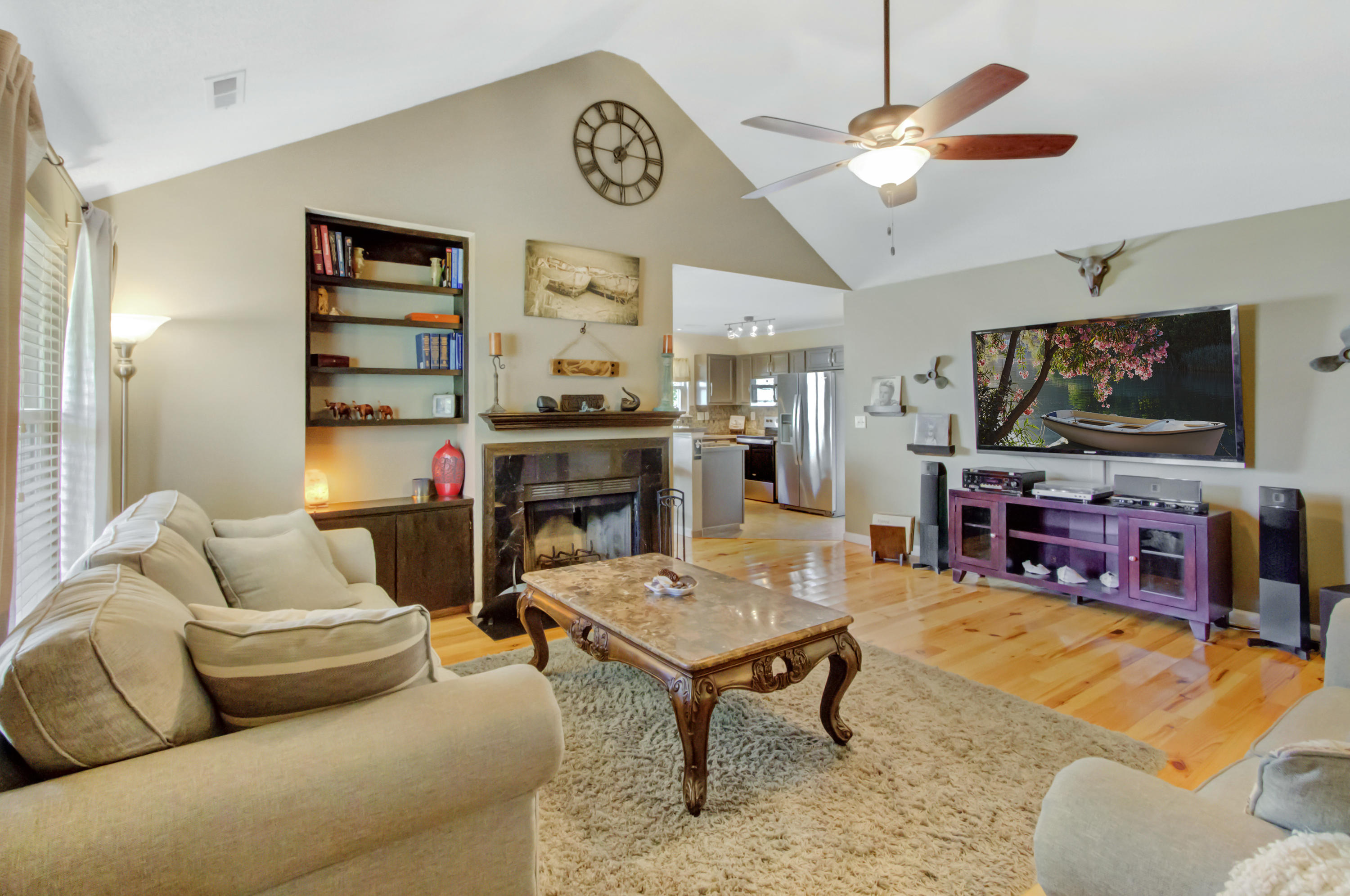 1312 Mapleton Avenue Charleston, SC 29412 - Photo 6 of 21 Cathedral Ceilings