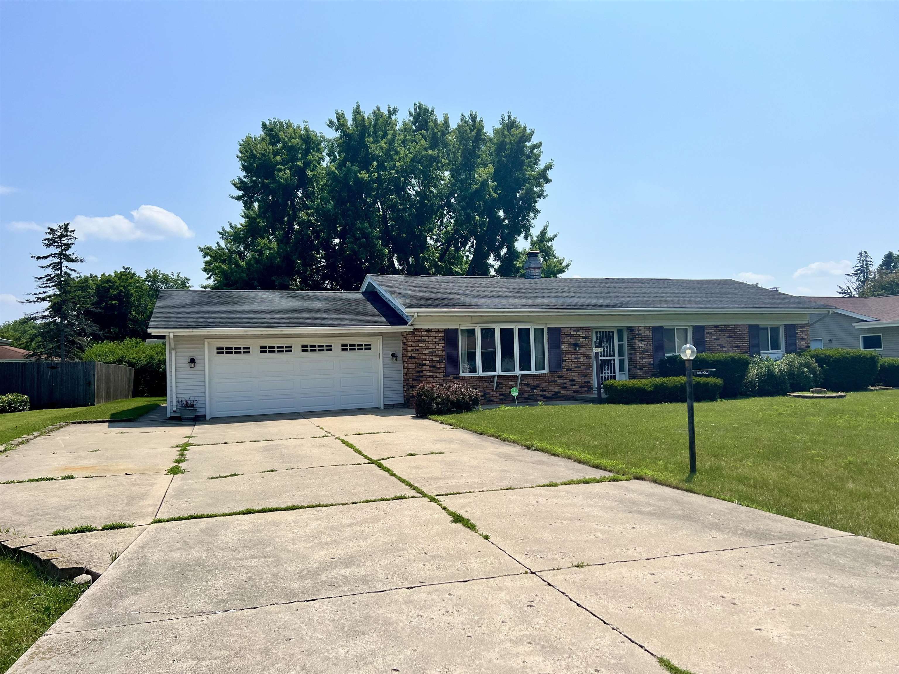 826 East Holly Road Beloit, WI 53511 - Photo 1 of 1 Gallery Image 1
