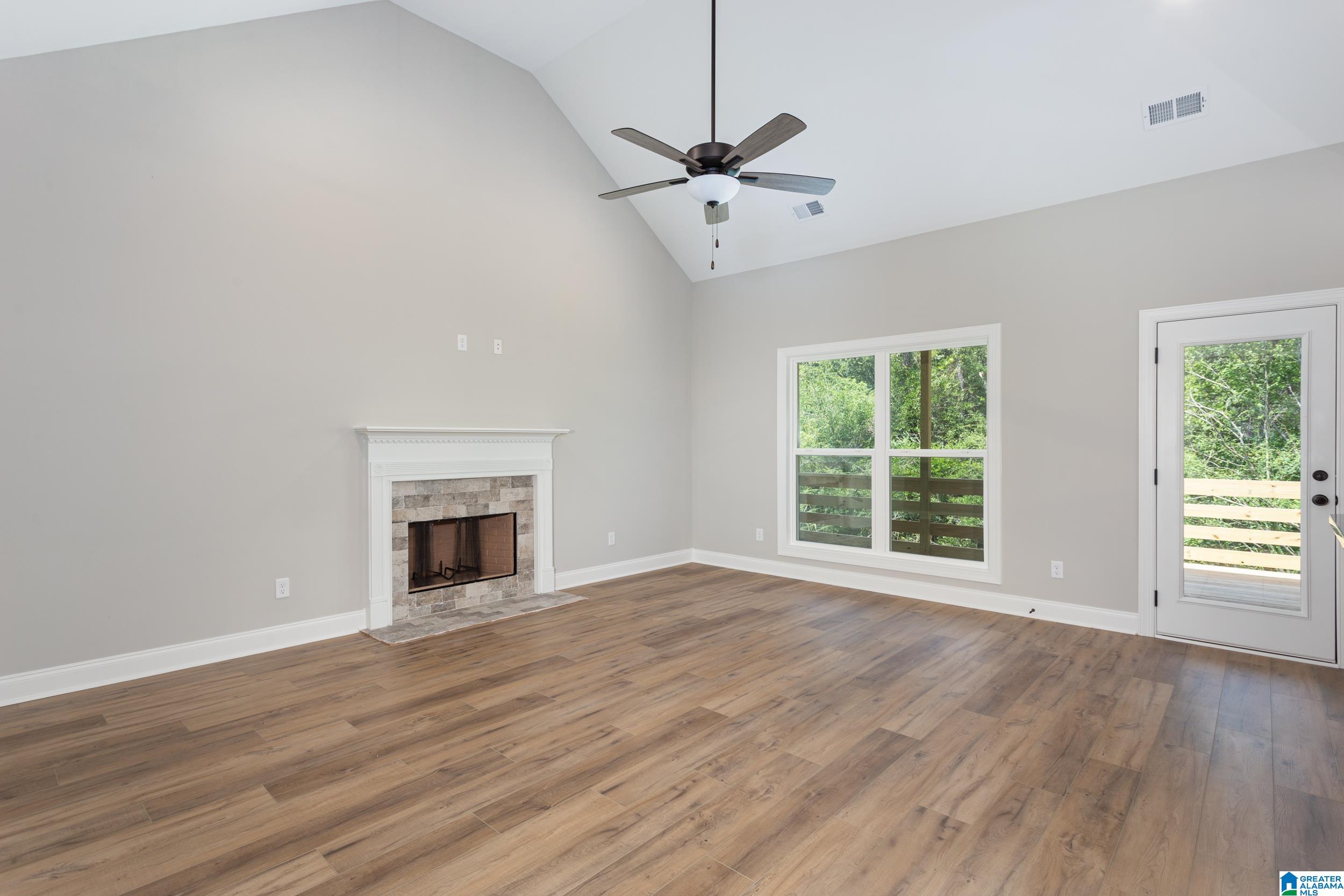 220 Nichols Road Leeds, AL 35094 - Photo 4 of 32