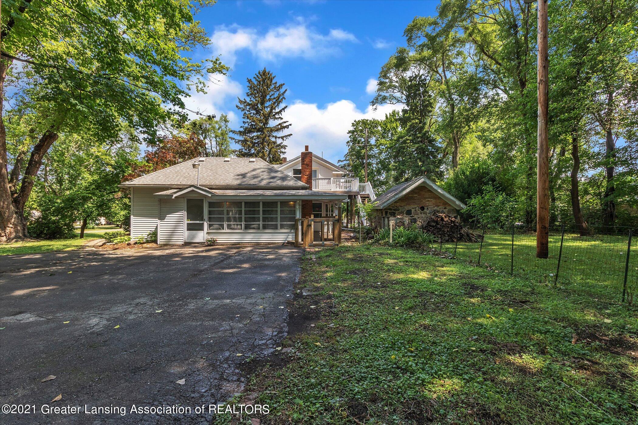 131 West Miller Road Lansing, MI 48911 - Photo 42 of 48 Rear Exterior