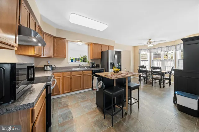 $399,900 | 11 Montceau Drive, Newark, DE 19702