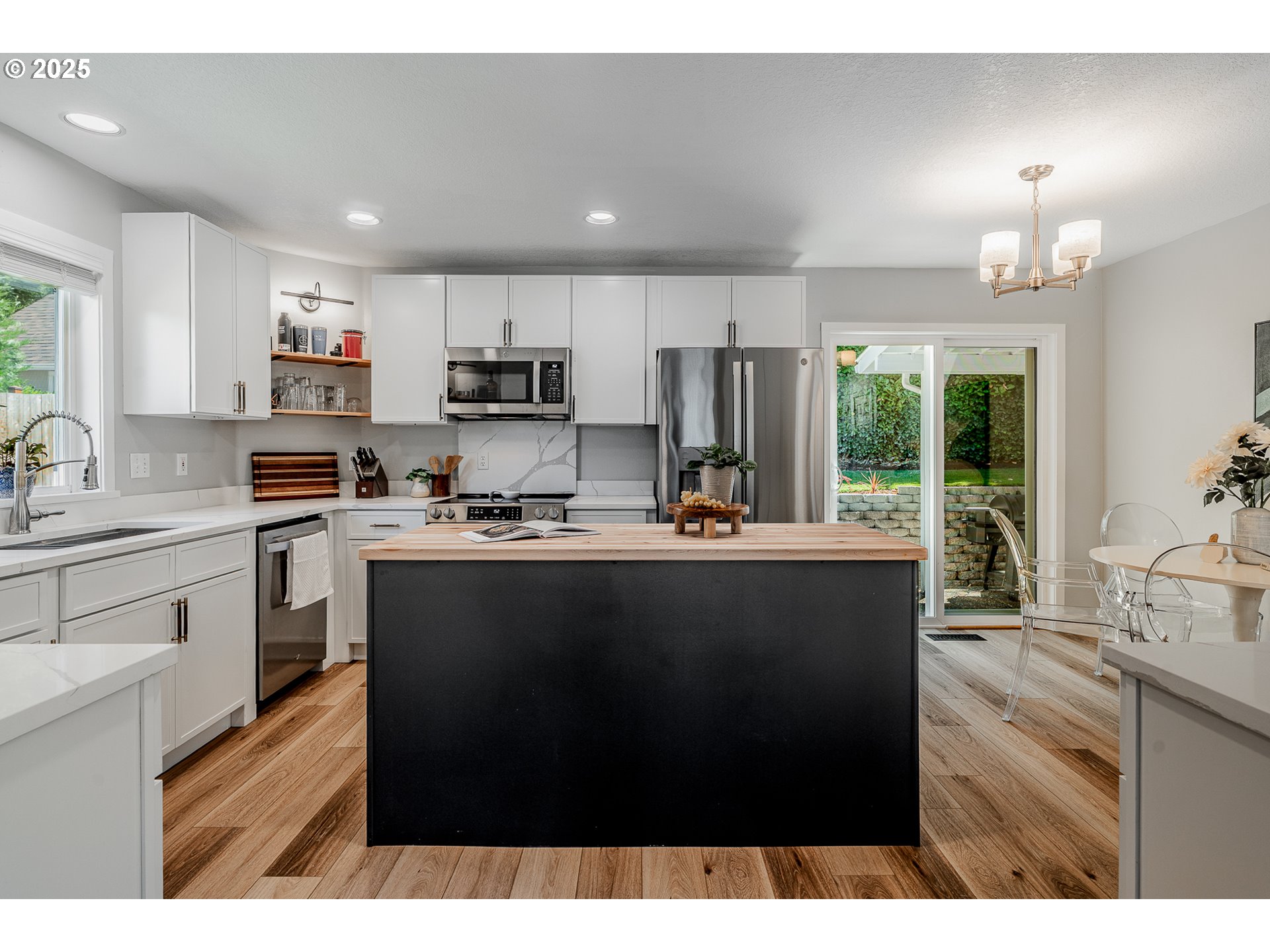 4606 Southwest Martha Street Portland, OR 97221 - Photo 12 of 40 Gallery Image 12