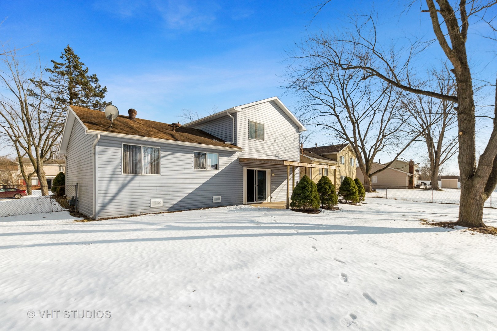 130 Oriole Road Matteson, IL 60443 - Photo 19 of 19 a view of a house with snow on the road
