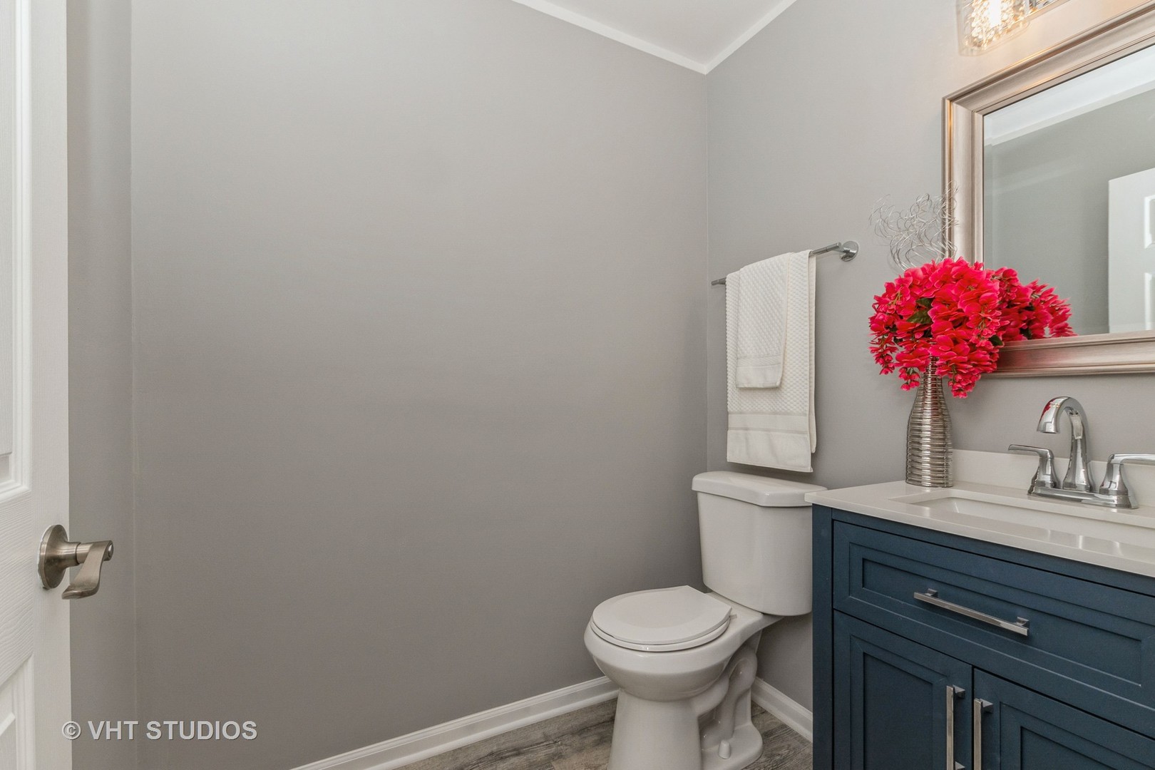 130 Oriole Road Matteson, IL 60443 - Photo 9 of 19 a bathroom with a sink vanity and toilet