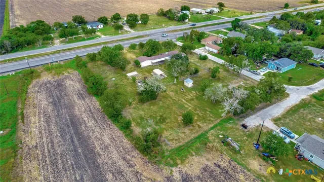 $159,900 | 10610 Highway 185, Victoria, TX 77905