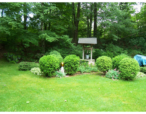 29 South Longyard Road Southwick, MA 01077 - Photo 5 of 9 Gallery Image 5