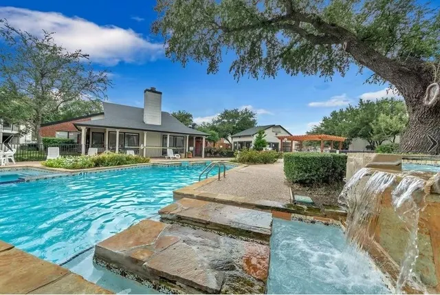 $799 | 11050 Woodmeadow Parkway, Unit 1104, Dallas, TX 75228