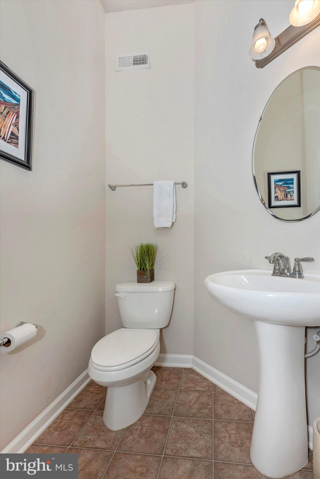 2066 Spring Run Circle Frederick, MD 21702 - Photo 15 of 32 Half Bath on Main level