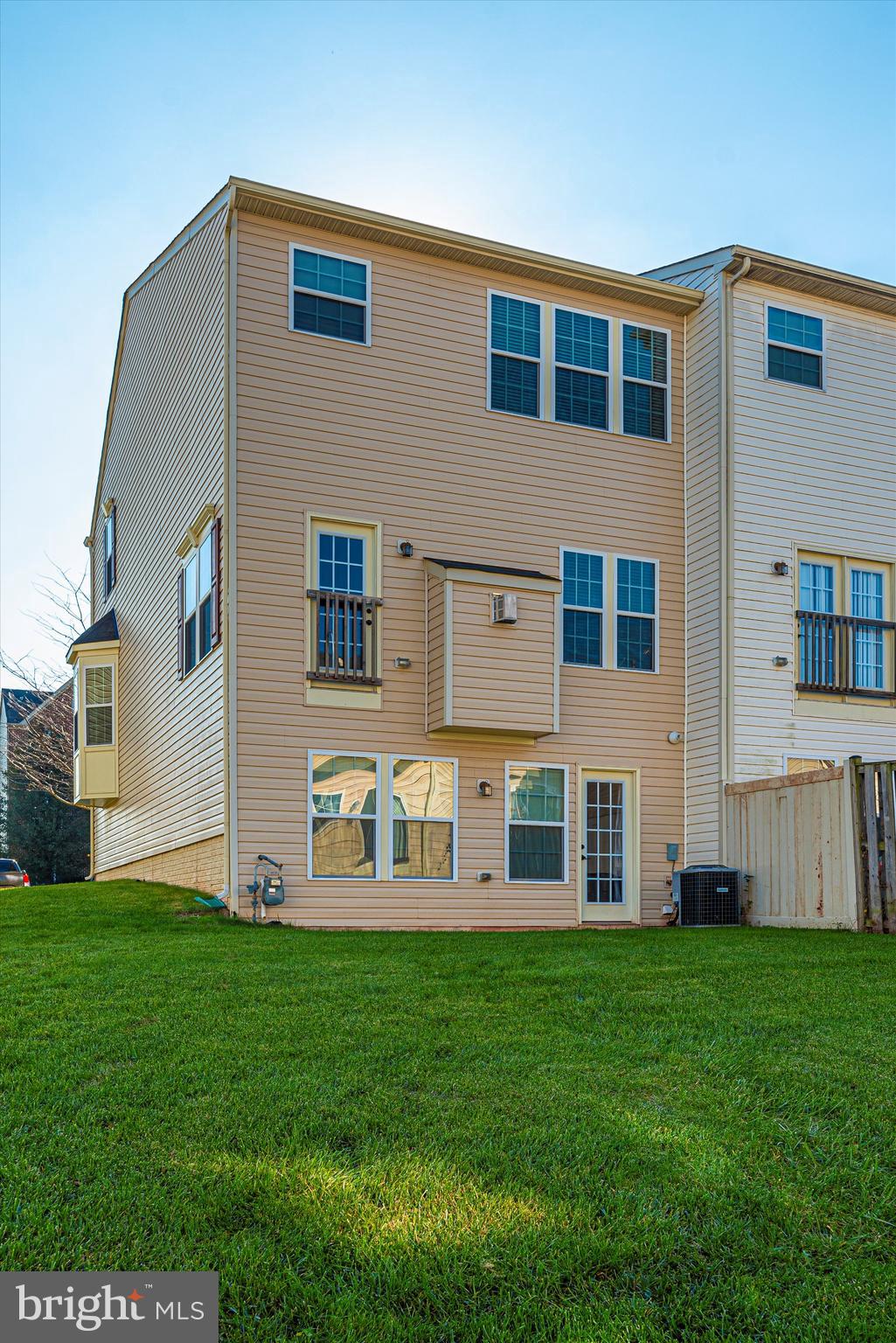 2066 Spring Run Circle Frederick, MD 21702 - Photo 29 of 32 Exterior of back
