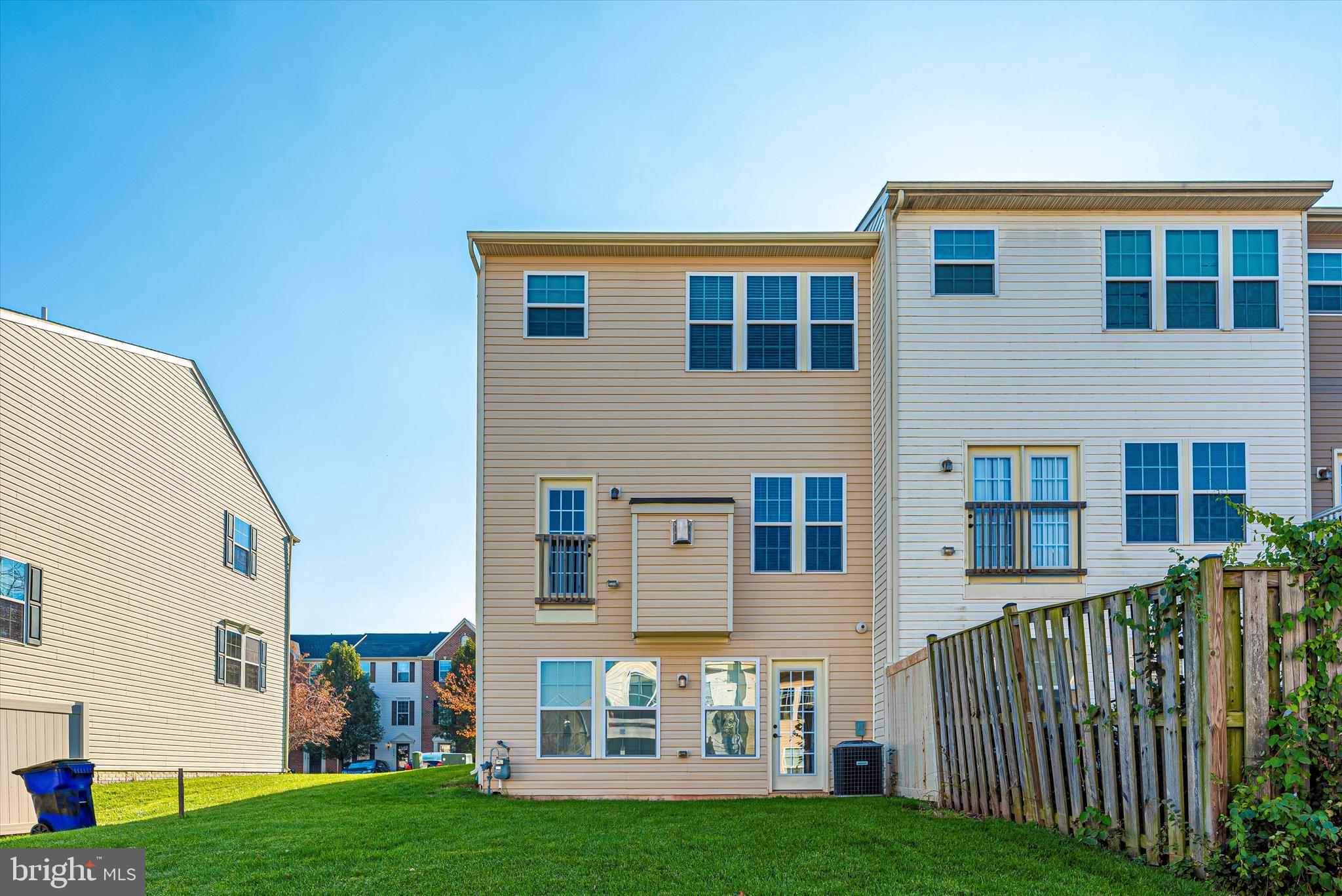 2066 Spring Run Circle Frederick, MD 21702 - Photo 30 of 32 Exterior of back