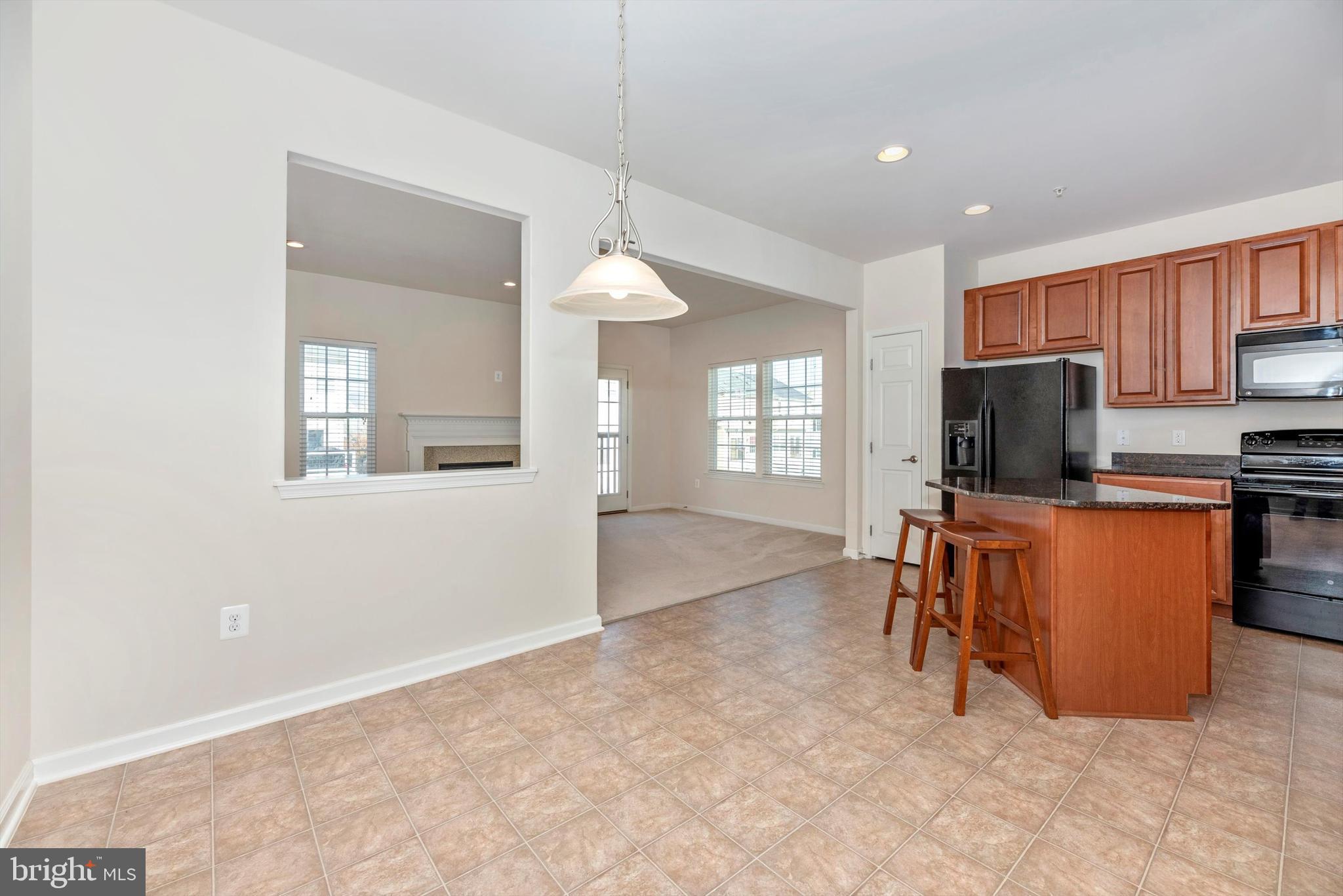 2066 Spring Run Circle Frederick, MD 21702 - Photo 9 of 32 Kitchen/Dining Area