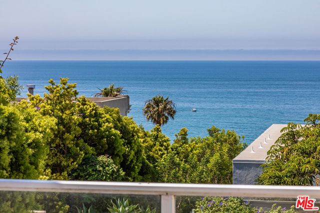 $8,999 | 11422 Tongareva Street, Malibu, CA 90265