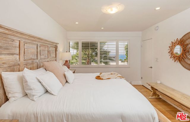 $8,999 | 11422 Tongareva Street, Malibu, CA 90265