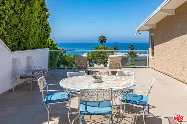 $8,999 | 11422 Tongareva Street, Malibu, CA 90265