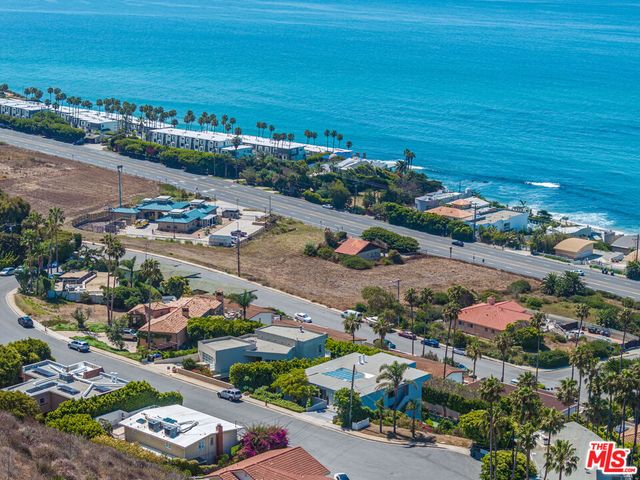 $8,999 | 11422 Tongareva Street, Malibu, CA 90265