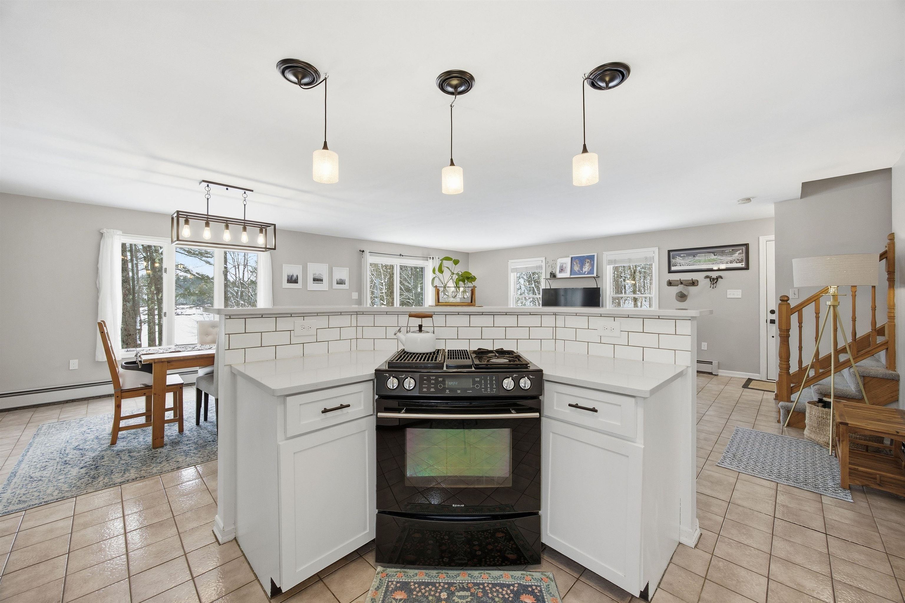 29 South Bow Dunbarton Road Bow, NH 03304 - Photo 14 of 60