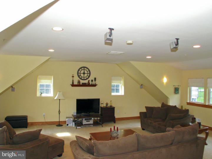 303 Whitford Hills Road Exton, PA 19341 - Photo 15 of 25 Gallery Image 15