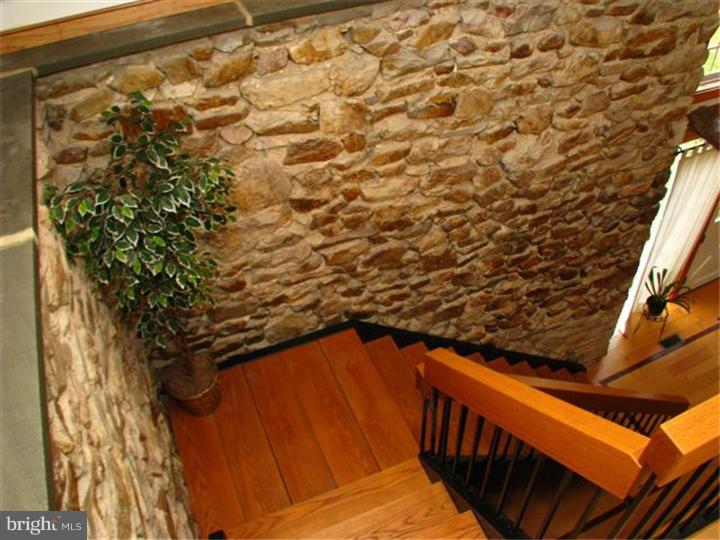 303 Whitford Hills Road Exton, PA 19341 - Photo 21 of 25 Gallery Image 21