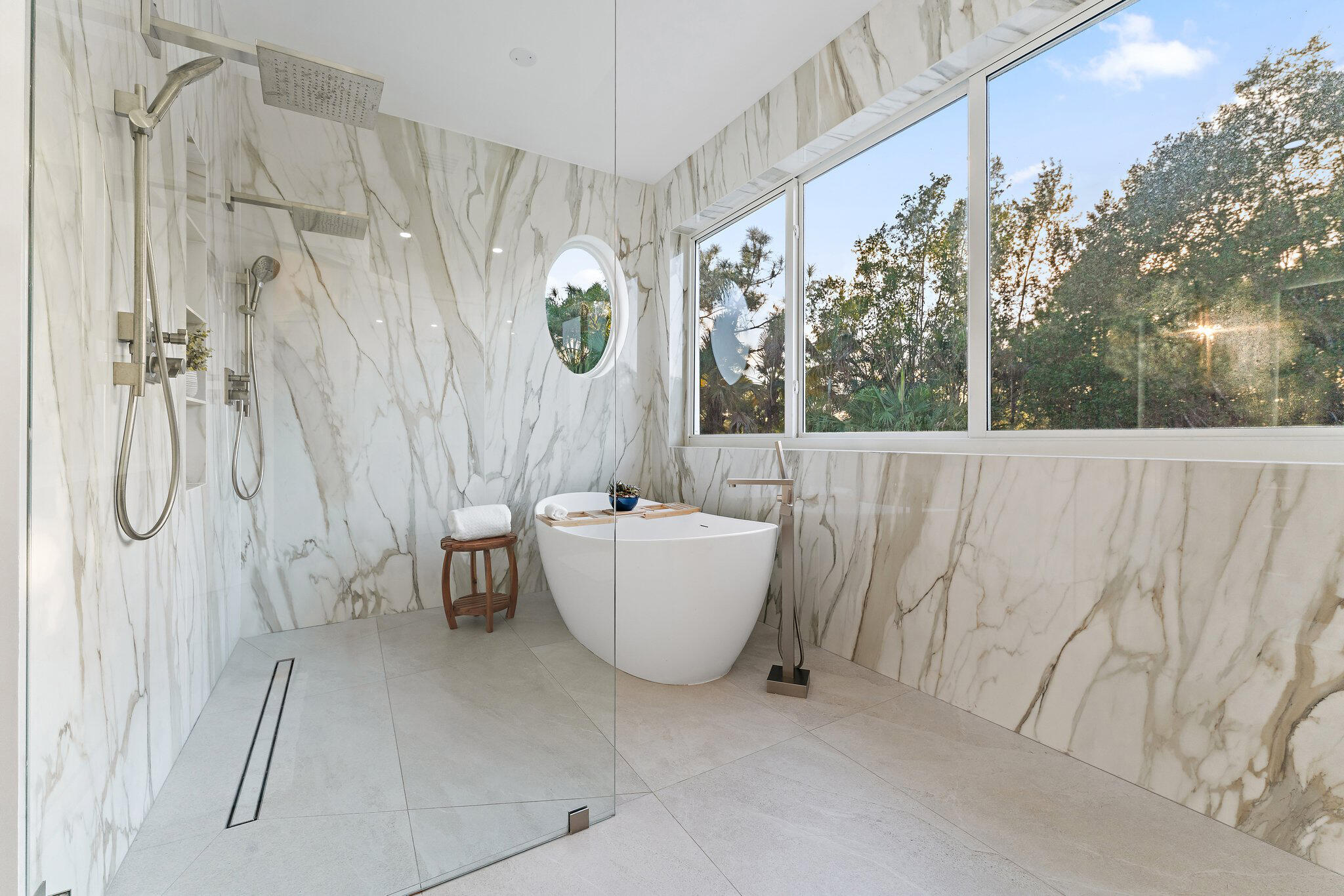 2584 Southeast Ranch Acres Circle Jupiter, FL 33478 - Photo 41 of 83 Primary Bath with Garden Views