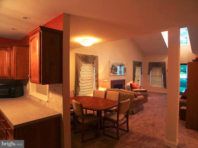 429 Rabbit Hill Lane Lancaster, PA 17603 - Photo 6 of 32 Gallery Image 6