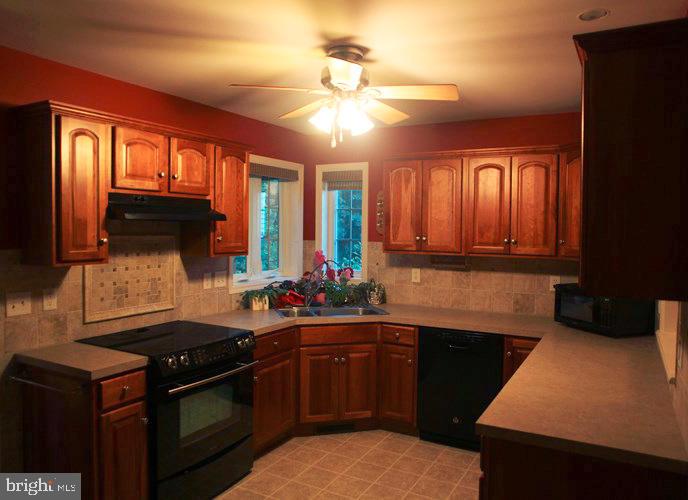 429 Rabbit Hill Lane Lancaster, PA 17603 - Photo 7 of 32 Gallery Image 7