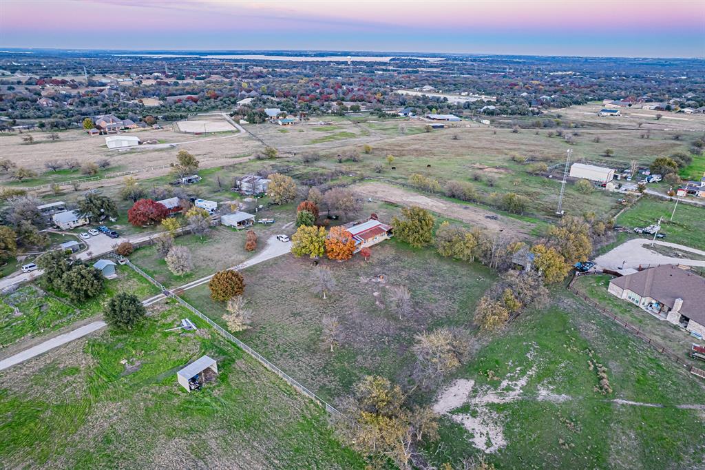 6942 Silver Creek Azle Road Azle, TX 76020 - Photo 17 of 37