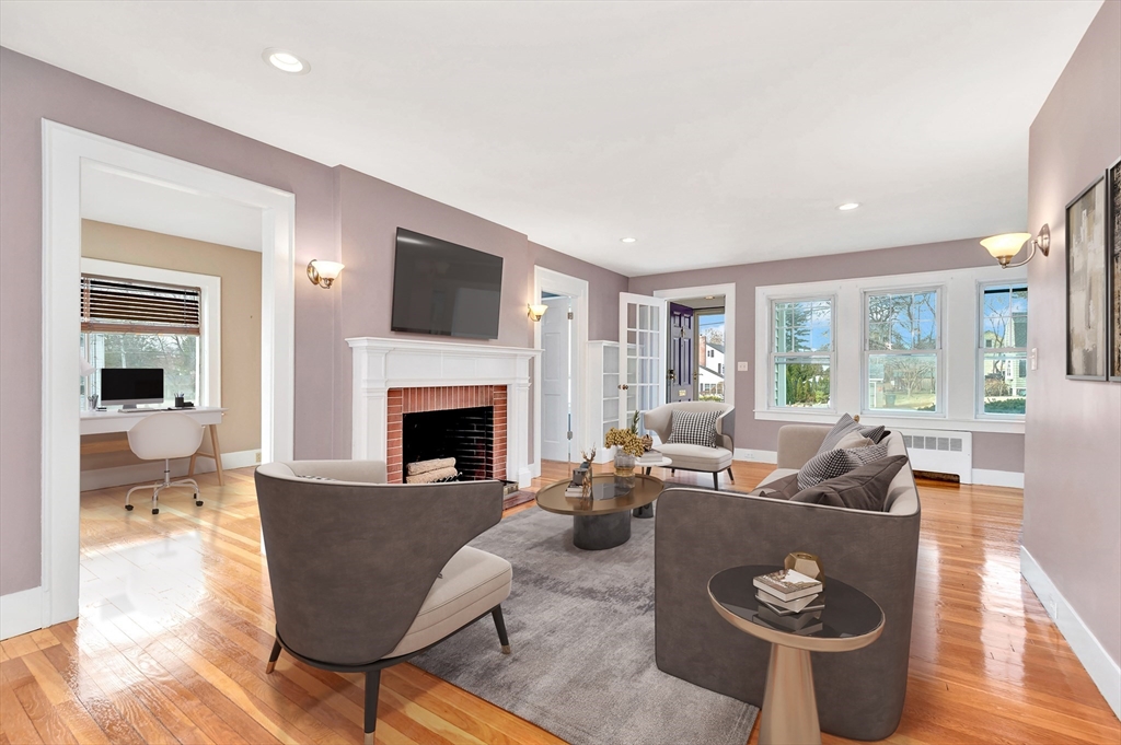 44 Douglas Road Lowell, MA 01852 - Photo 4 of 37 Gallery Image 4