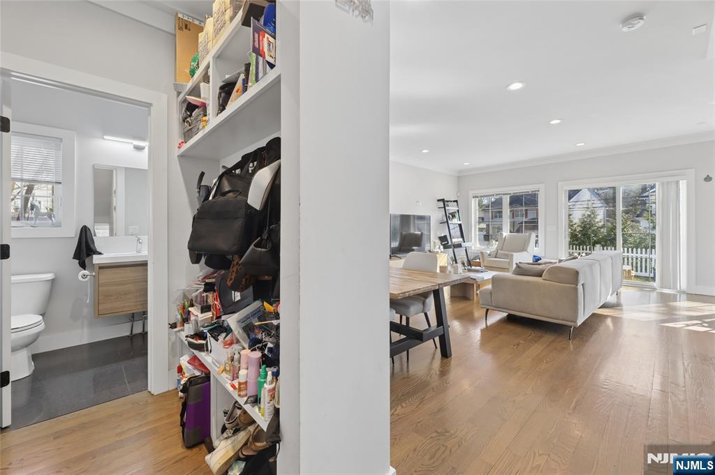 1 Hamilton Place Tenafly, NJ 07670 - Photo 26 of 44