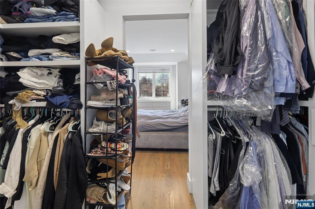 1 Hamilton Place Tenafly, NJ 07670 - Photo 29 of 44