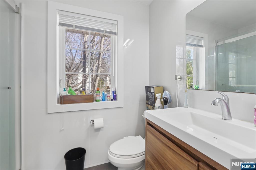 1 Hamilton Place Tenafly, NJ 07670 - Photo 30 of 44