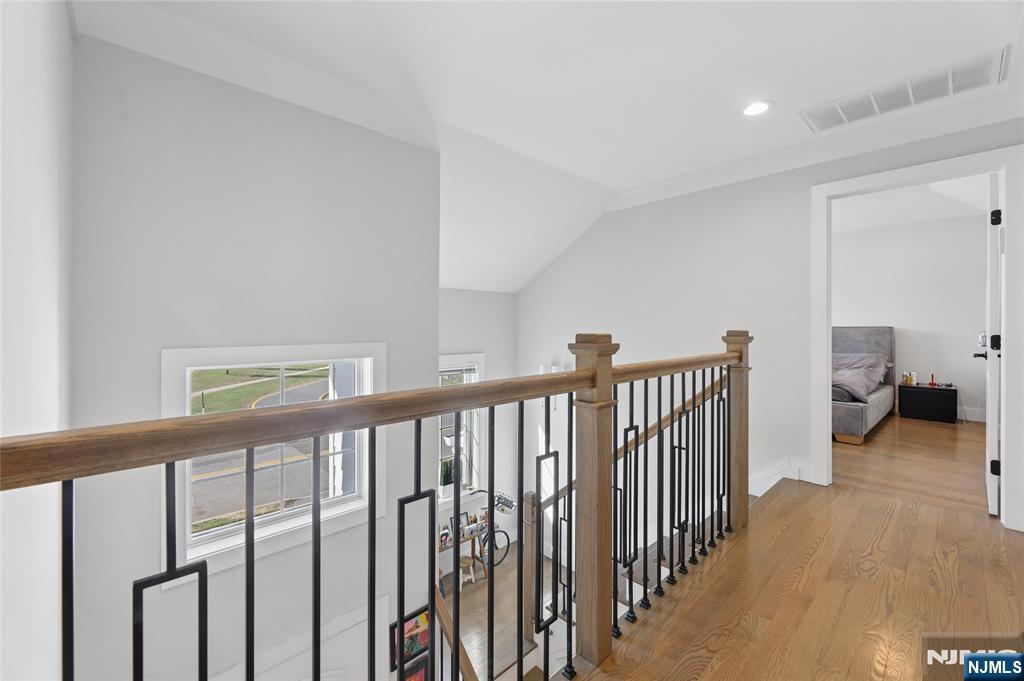 1 Hamilton Place Tenafly, NJ 07670 - Photo 36 of 44