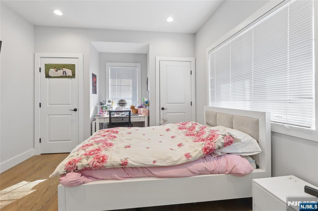 1 Hamilton Place Tenafly, NJ 07670 - Photo 38 of 44