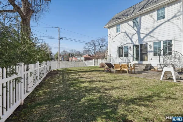$7,200 | 1 Hamilton Place, Tenafly, NJ 07670