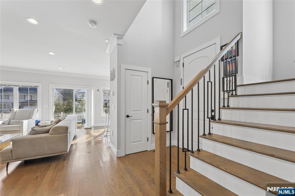 1 Hamilton Place Tenafly, NJ 07670 - Photo 9 of 44