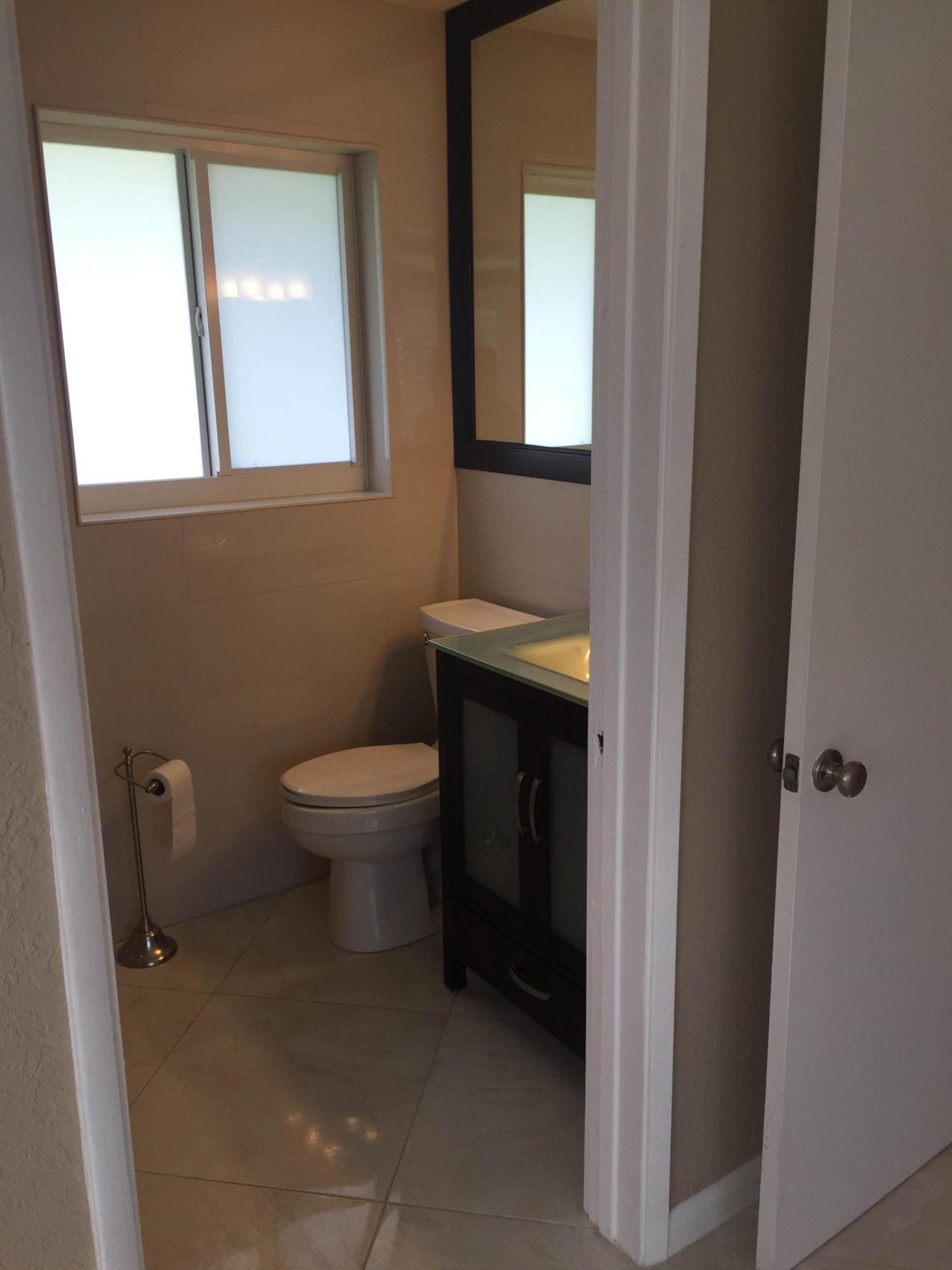 499 Northeast 34th Street Boca Raton, FL 33431 - Photo 11 of 20 IMG_2635