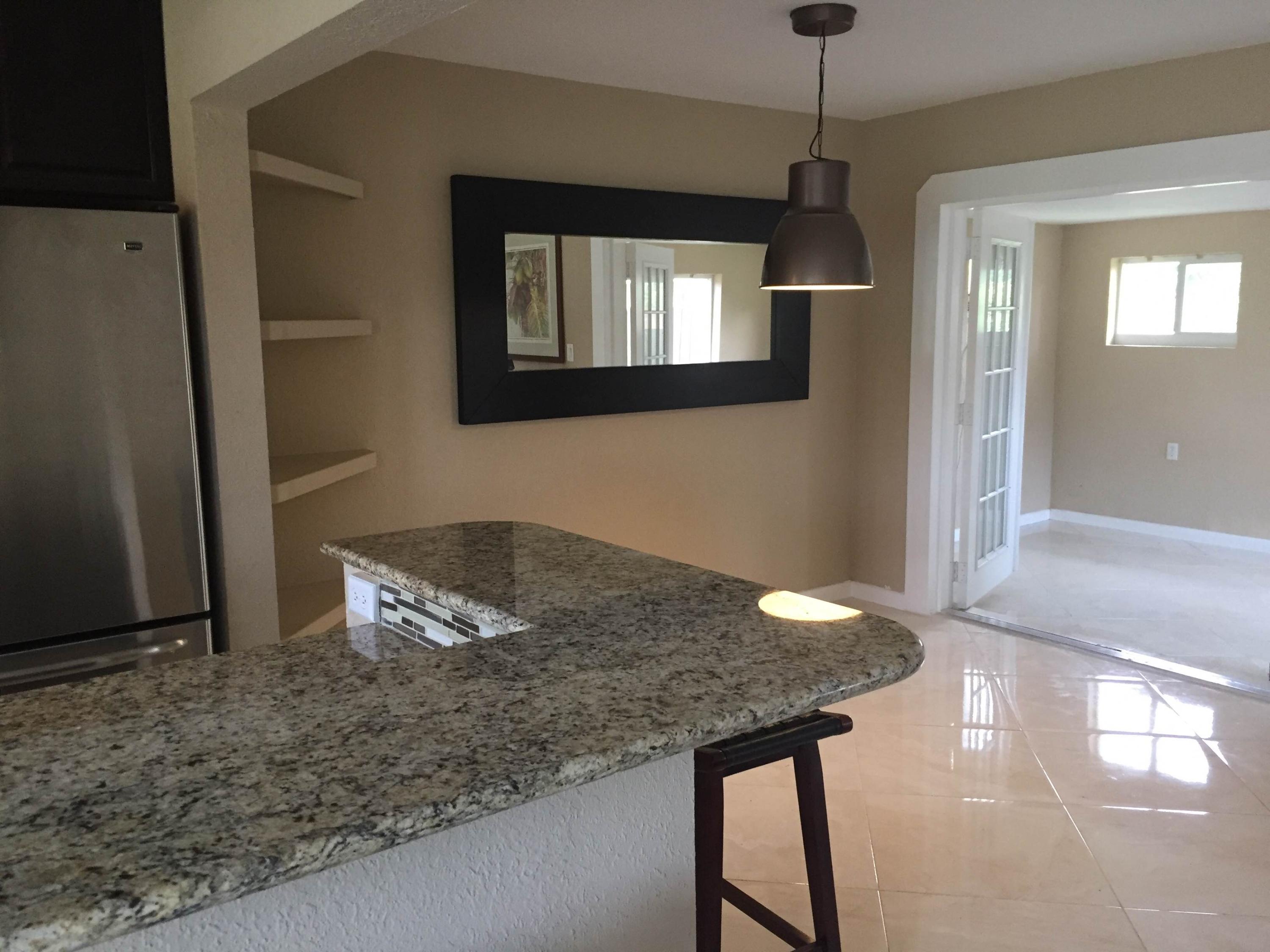 499 Northeast 34th Street Boca Raton, FL 33431 - Photo 5 of 20 IMG_2659