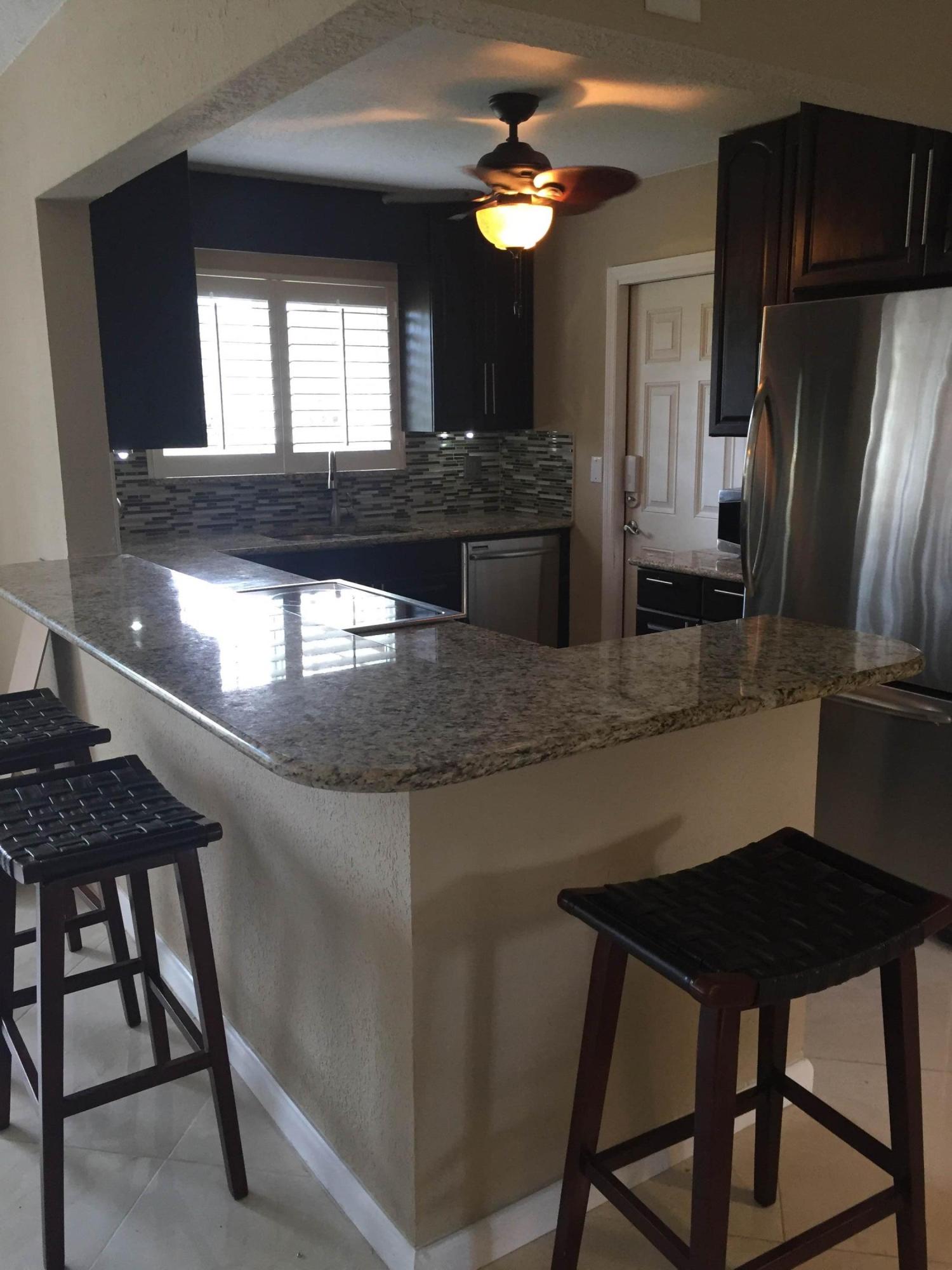 499 Northeast 34th Street Boca Raton, FL 33431 - Photo 7 of 20 IMG_2657
