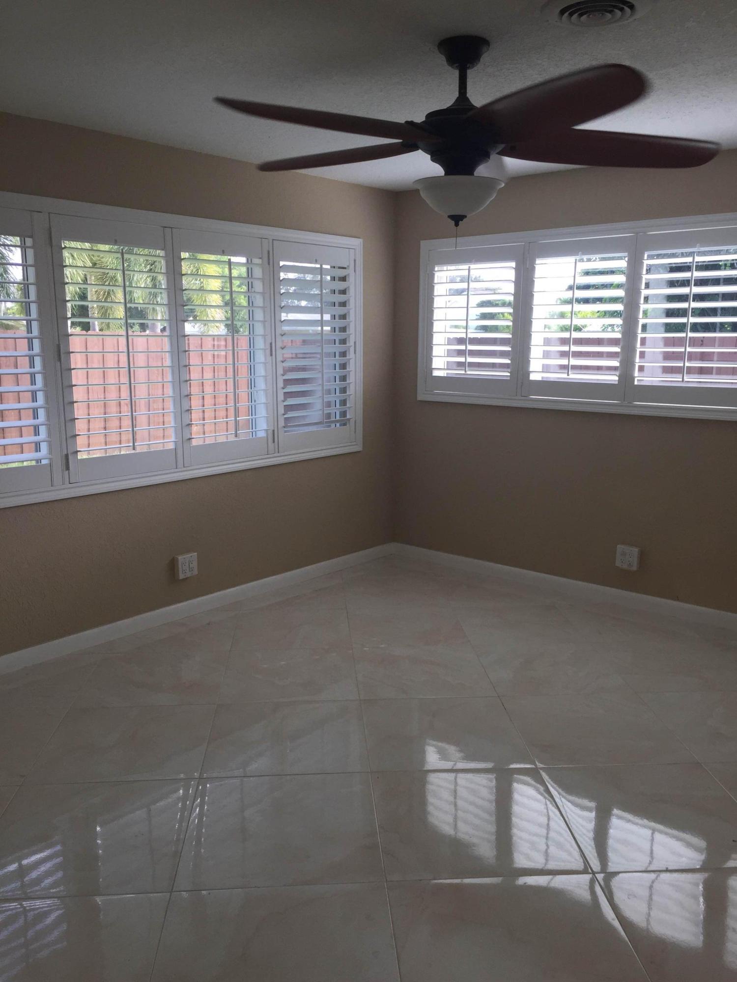 499 Northeast 34th Street Boca Raton, FL 33431 - Photo 9 of 20 IMG_2639