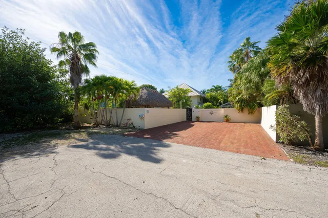 $2,250,000 | 1626 Sirugo Avenue, Key West, FL 33040