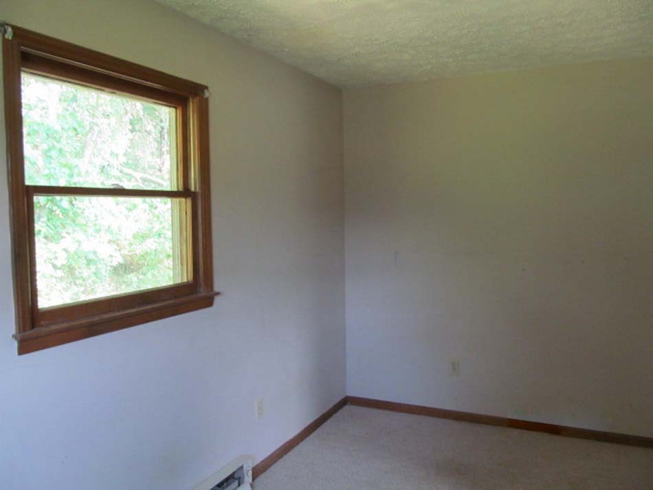 515 Mill Road Pembroke, VA 24136 - Photo 6 of 11 INSPECTION 08-24-12_13