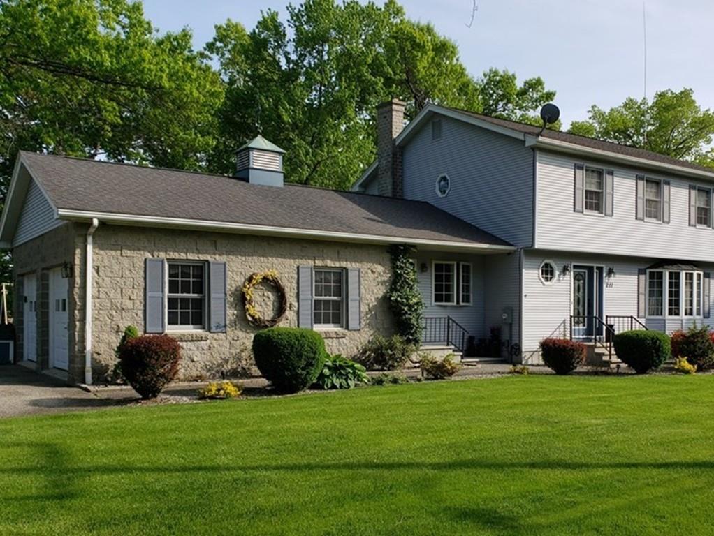 211 Schoolhouse Road Chicopee, MA 01020 - Photo 3 of 29 Gallery Image 3