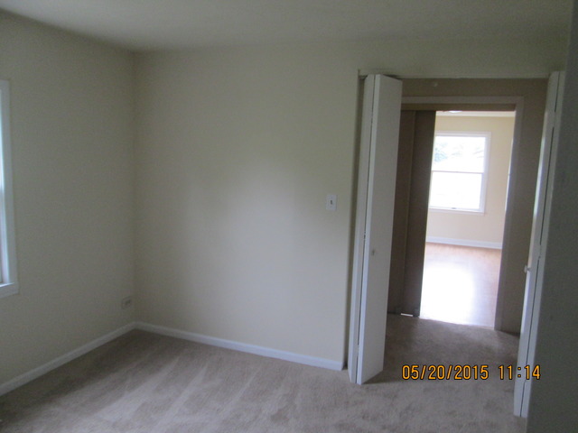 10101 Meadow Lane Des Plaines, IL 60016 - Photo 12 of 16