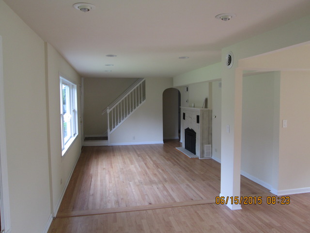 10101 Meadow Lane Des Plaines, IL 60016 - Photo 2 of 16