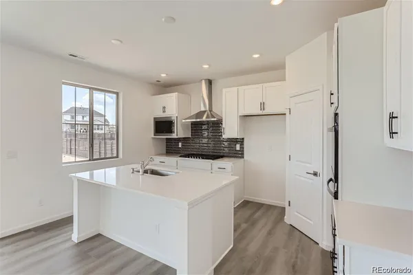 $3,500 | 170 South Vandriver Way, Aurora, CO 80018