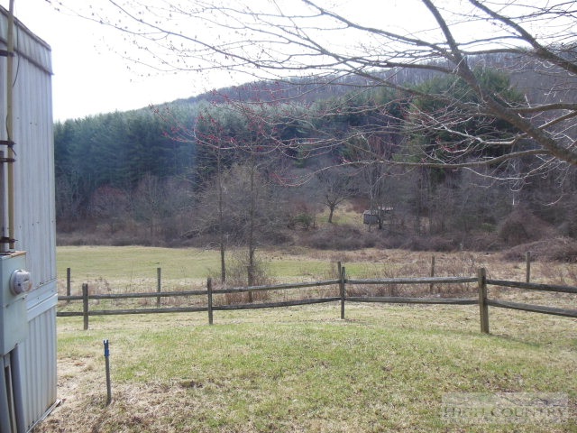 522 Quincy Road Sparta, NC 28675 - Photo 4 of 20 a view of back yard
