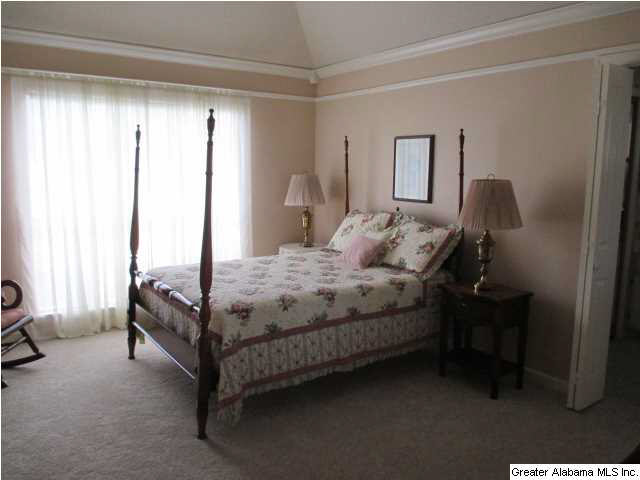 136 Braxton Way Pelham, AL 35124 - Photo 13 of 31
