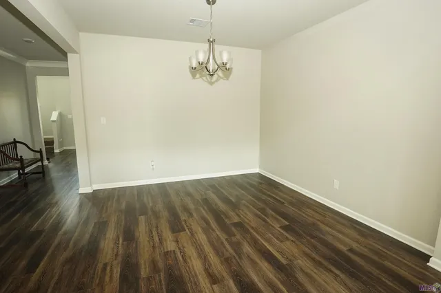$385,000 | 21445 West Grove Drive, Zachary, LA 70791
