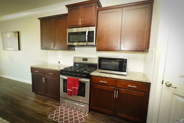 $385,000 | 21445 West Grove Drive, Zachary, LA 70791